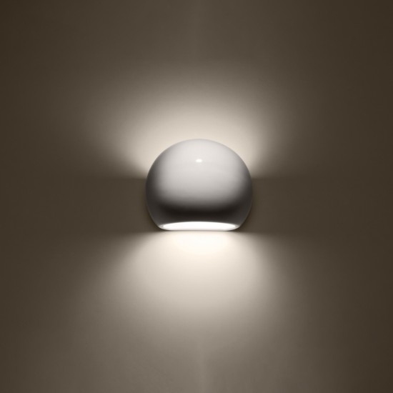 Varnished wall lamp GLOBE white gloss Varnished wall lamp GLOBE white gloss